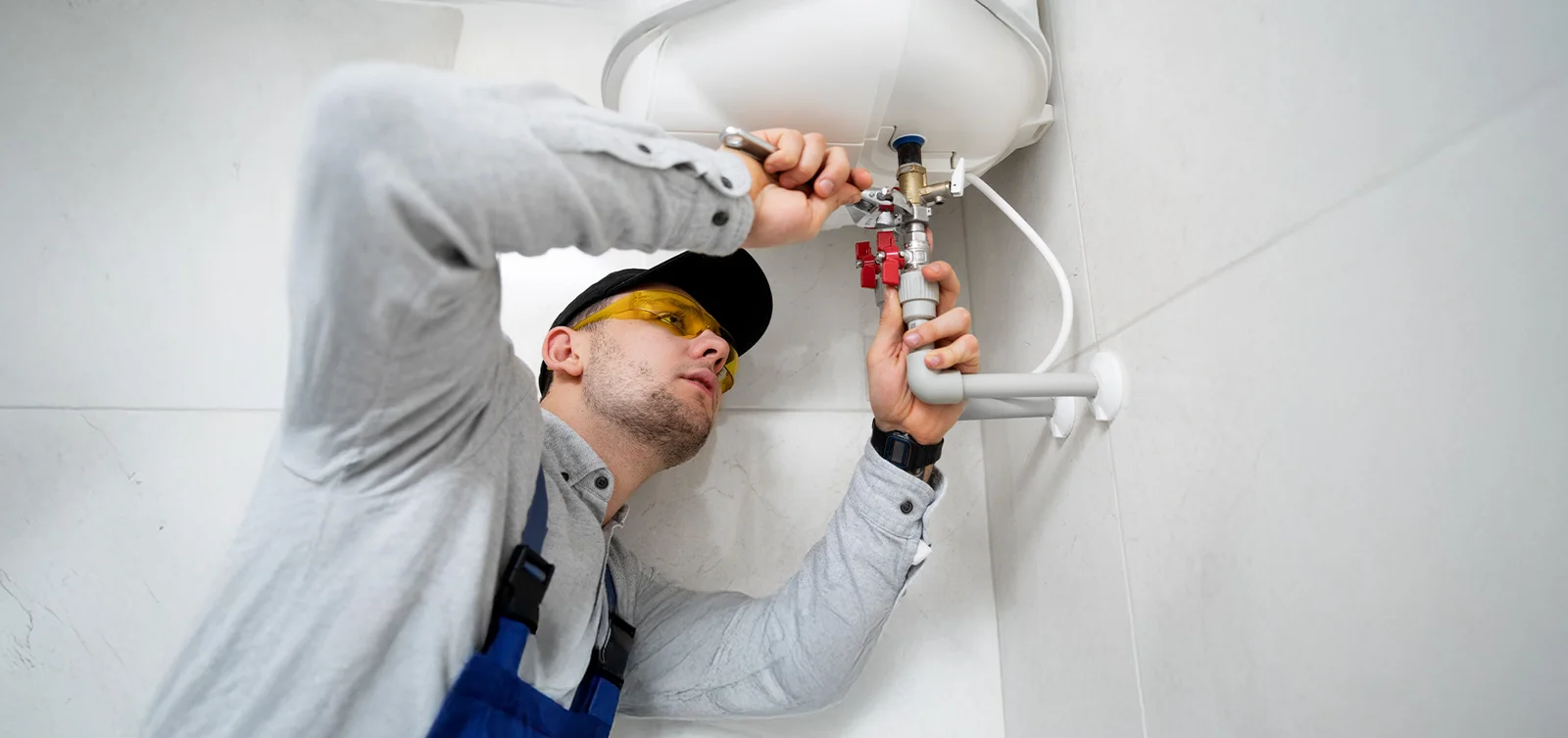 H&H GAS AND PLUMBING SERVICES cover photo