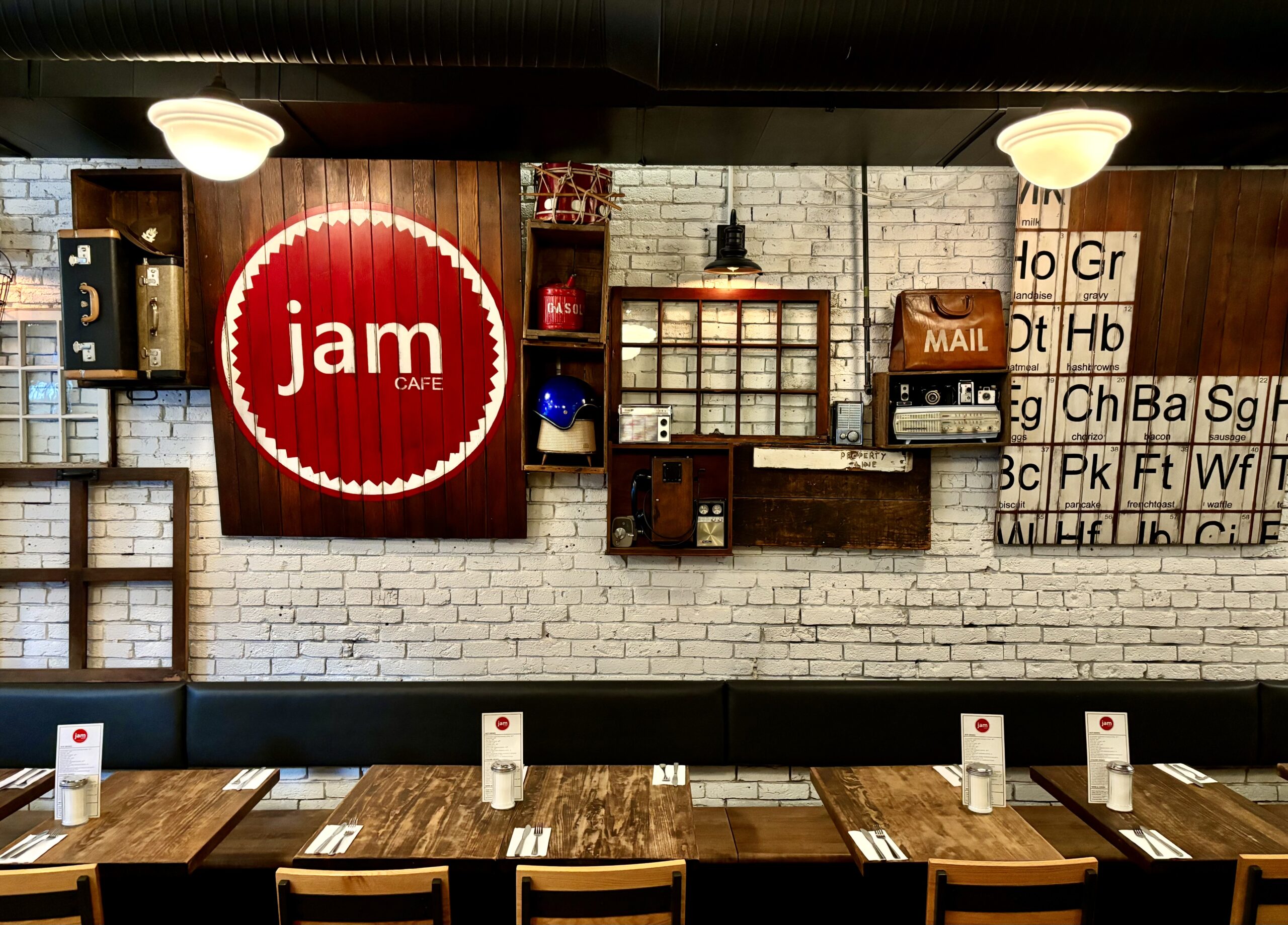 Jam Cafe logo