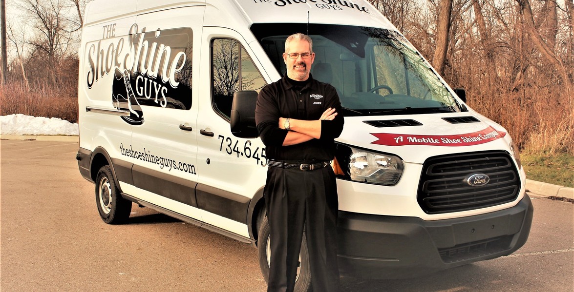 The Shoe Shine Guys logo